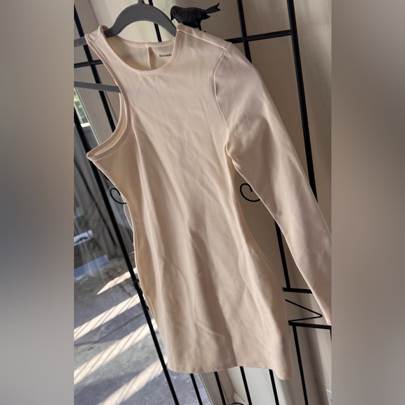 Abercrombie & Fitch One-Shoulder Cream Bodycon Mini Dress - Petite Size XXSP - Picture 2 of 11